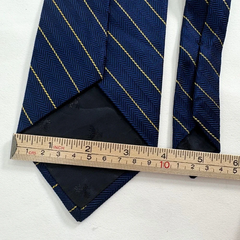 Brooks Brothers Makers Tie Navy Blue Gold Silk Textured Herringbone Stripe USA